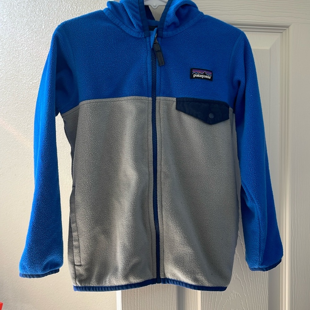 Patagonia zip up long sleeve 5T